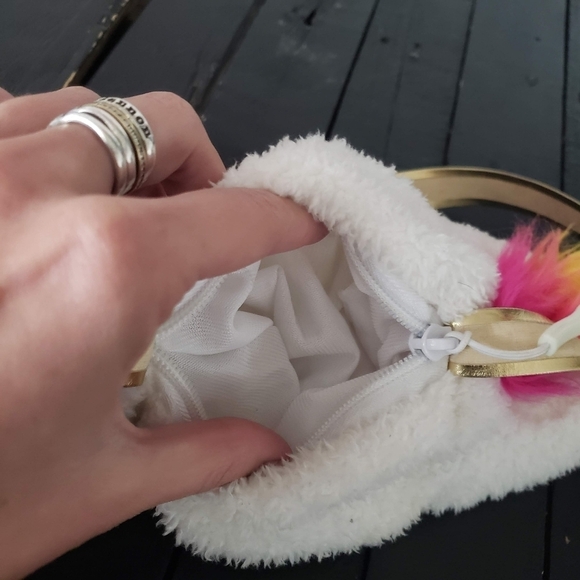 Magic Time Fuzzy White Unicorn Purse Little Girl Toddler Bag - Picture 7 of 9